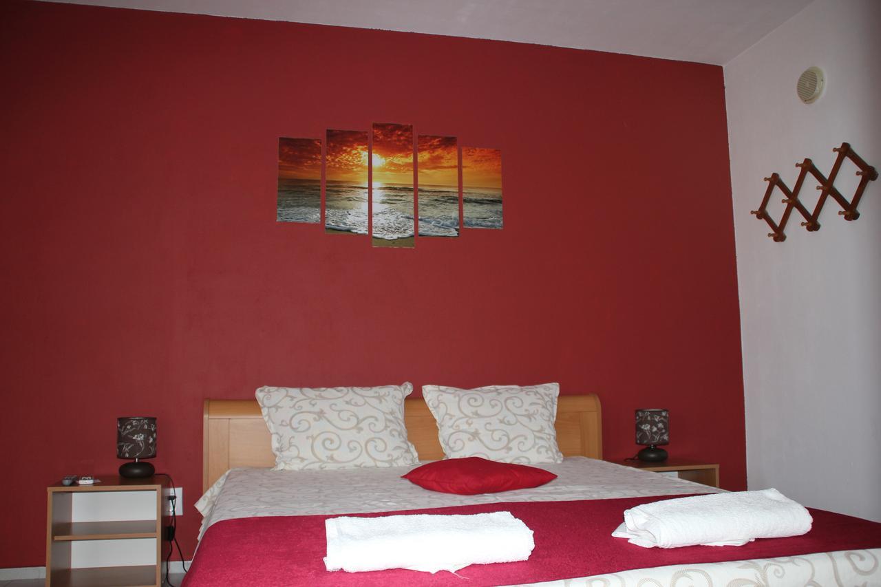 Yankov'S House Hotel Szozopol Kültér fotó