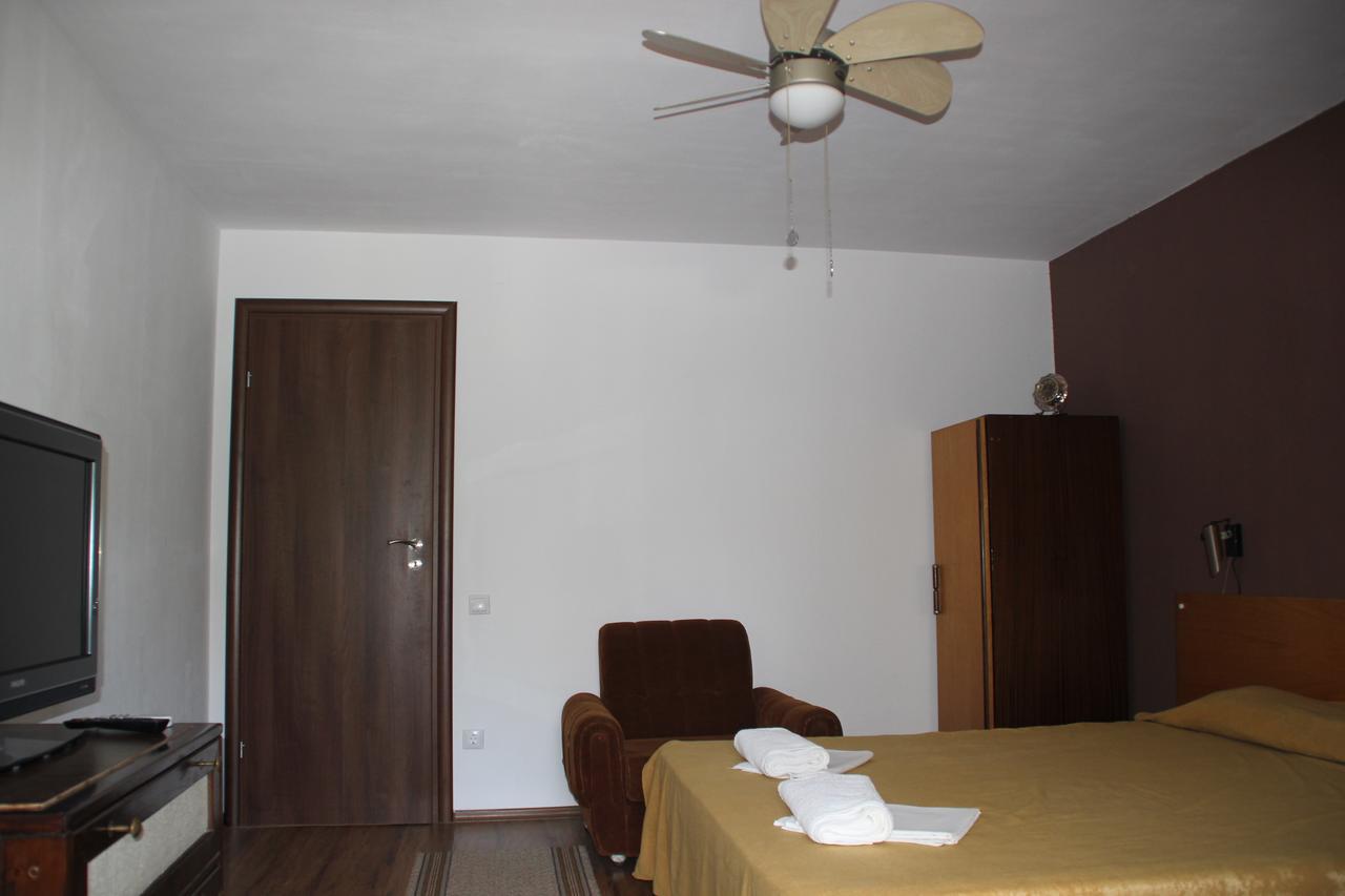 Yankov'S House Hotel Szozopol Kültér fotó