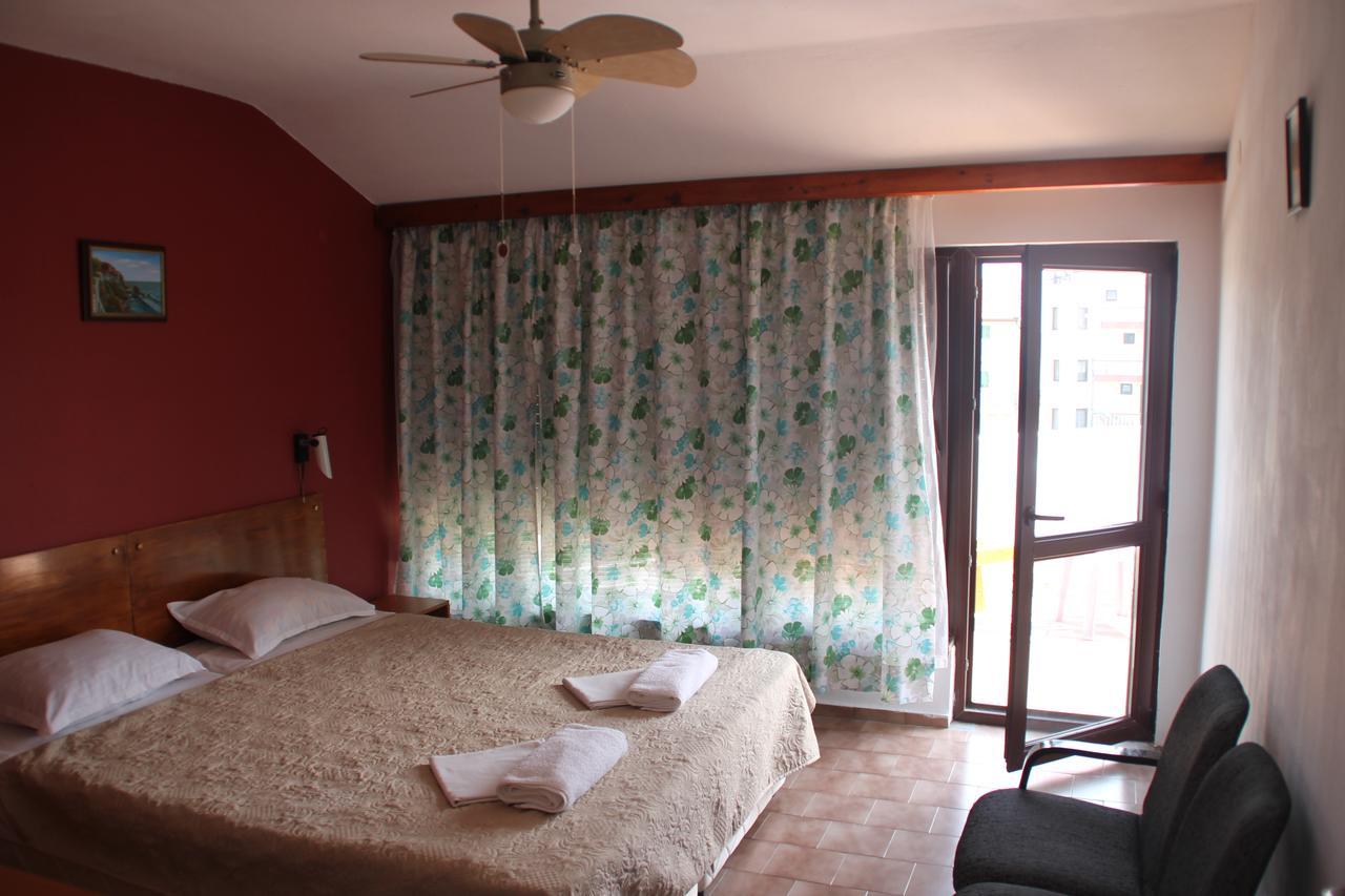 Yankov'S House Hotel Szozopol Kültér fotó